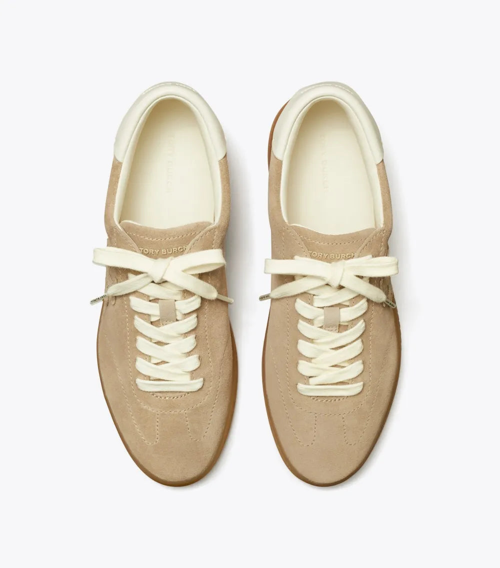 Phoenix Sneaker